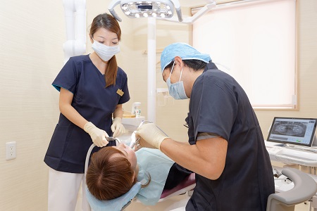 衛生士新郎風景